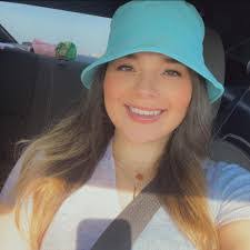 Cara Hopper's Instagram, Twitter & Facebook