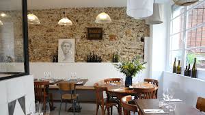 Vous cherchez une cave à vin encastrable ? Nos Nouvelles Caves A Manger Preferees Ou S Attabler A Paris Vogue Paris