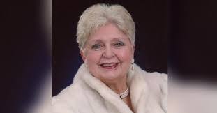 Rosella Carroll's Instagram, Twitter & Facebook