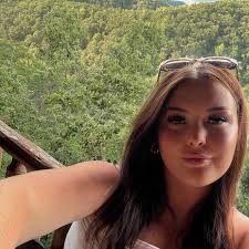 What are good psychological thrillers with romance?