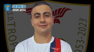 Simone Franco è un giocatore del Tropical Coriano