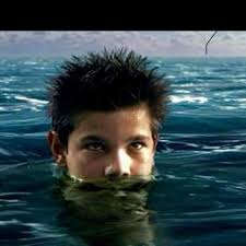 Austin Mitchell (@hersh99_)