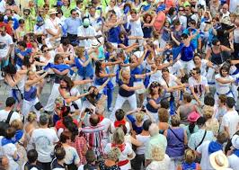 Centre d'entraînement, hippodrome (plat/haies/steeple/cross) et école afasec. La Feria De Mont De Marsan Se Poursuit Ce Vendredi Dans Une Ambiance De Folie En Bleu Et Blanc Presselib