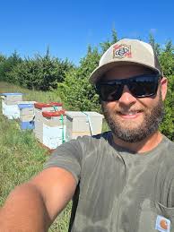Honey extraction from club hives