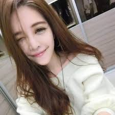 長相甜美身材火辣有戀愛的feel的氣質型正妹- 每日頭條