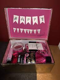 Geburtstag bester freund/freundin, geschenkidee geburtstagsgeschenk volljährigkeit, kleines geschenk 18er geburtstagsparty. Geschenkbox Mini Wellness Set Geburtstagsgeschenk Fur Madchen Freundin 18 Geburtst Diy Geschenke Geburtstag Freundin Geschenke Geburtstag Geschenk Freundin