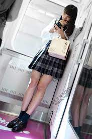 画像】駅や電車で女子高生をこっそり盗撮犯の証拠写真がこれだ！ | JKちゃんねる|女子高生画像サイト