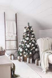 Simple Farmhouse Christmas Bedroom Christmas Decorations Bedroom Minimalist Christmas Tree Christmas Decor Diy