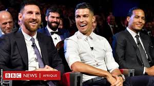 Penghargaan fifa ballon d'or 2014 diraih ronaldo berkat prestasinya meraih liga champions 2014, copa del rey 2014. Cristiano Ronaldo Invite Lionel Messi A Diner Bbc News Afrique