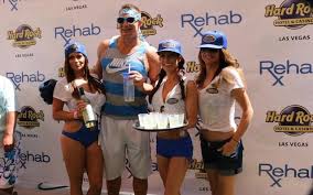 Rob is probably the most crazy, but we're definitely up there, too. Watch Rob Gronkowski Unveils His Three Secrets To Tinder Success Cbssports Com
