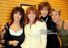 Author Marilyn Kentz, Cathryn Curry Williams, photographer Mary Ann... News  Photo