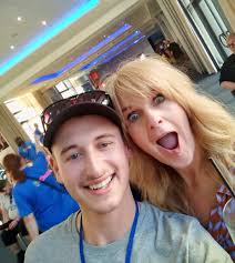 Daisy Cooksley (@daisymcooksley)