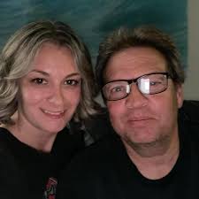 Rob Moller spotted in Iron Maiden photo