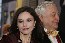 Зудина едва не разрыдалась после вопросов о табакове. Marina Zudina Pereuserdstvovala S Plastikoj