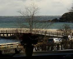 The hottest months are usually july and august with an average temp of 65°f, while the coldest months are january and february with an average of 30°f. Gloucester Ma Webcams Live Beaches