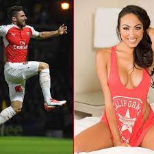 Buy the most fashionable models, for a casual yet sophisticated style. Fc Bayern Vorsicht Vor Sturmer Olivier Giroud Vom Fc Arsenal Portrat Fc Bayern