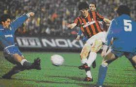 Segnano ancelotti con un tiro memorabile,. Ac Milan Vs Real Madrid 1988 89 Semi Final Second Leg Tactical Analysis The Half Space