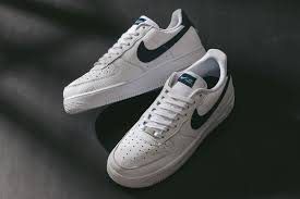 나이키(nike)는 미국의 스포츠 용품 브랜드이다. Nike Air Force 1 07 Hypebae