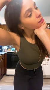 Kayla Knuckles's Instagram, Twitter & Facebook