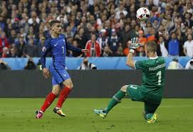 Nhằm giúp người yêu bóng đá dễ dàng và thuận tiện hơn trong quá trình theo dõi vòng chung kết euro 2020, chúng tôi đã cập nhật bảng lịch thi đấu euro 2020 với bố cục đẹp, dễ dàng quan sát và với thông tin các trận đấu chính xác nhất. Nhá»¯ng Ä'iá»ƒm Nháº¥n Ná»•i Báº­t Sau Vong Tá»© Káº¿t Euro 2016
