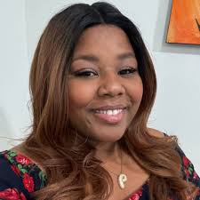 This has to be my favorite pic from the night! No false humility here, but  everyone in this picture sings better than me! I only know 3 riffs and  they're all from