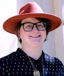 Hillary Russell's Instagram, Twitter & Facebook