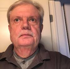 Congratulations to Mr. Thomas Witting as he accepts the 2017  administrator's award at this year's Illinois High School Theatre Festival.  This award is given annually to only one administrator in the state