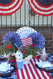 Patriotic Table Holiday Crafts Patriotic Decorations Simple Centerpieces Diy