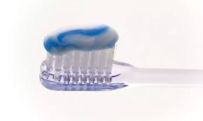 The toothpaste neutralizes the poison completely. 10 Ways To Use Toothpaste In Your Daily Life