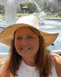 Wanda Essebaggers's Instagram, Twitter & Facebook