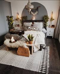 Bohemian Bedroom Decor Has Become One Of The Most Coveted Aesthetics On Pinterest And Instagram But It S Surprisingl Room Inspiration Bedroom Decor Home Decor