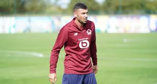 Lille, burak yılmaz sayesinde son 32 turuna geçti. Burak Yilmaz Lille De Trt Spor Turkiye Nin Guncel Spor Haber Kaynagi