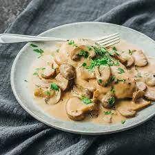 This recipes yields a generous amount of mushroom sauce, which is a good thing. Instant Pot Chicken With Creamy Mushroom Gravy