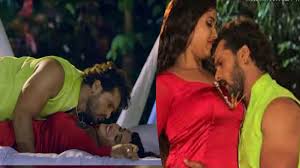 Khesari Lal Yadavs romantic Bhojpuri song with Kajal Raghwani Takiya Ke  Side Kara goes viral, crosses 8 million views on YouTube; fans react