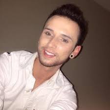 Kenneth Melo (@TealiLove)