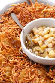 Crispy Potato Latkes With Spiced Pear Compote Love And Olive Oil Recipe Spiced Pear Crispy Potatoes Potato Latkes