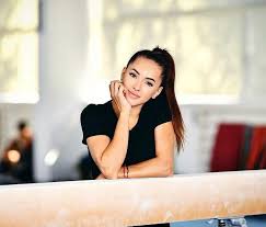 Larisa iordache este în doliu. Yoyrasj Kv2ptm
