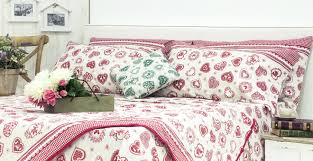 Questo importante elemento di biancheria da letto è un il set copripiumino matrimoniale include, oltre al sacco, anche il sottolenzuolo (con o senza. Copripiumino Tirolese Bellezza Autentica E Genuina Dalani E Ora Westwing