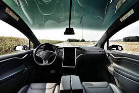 Model x offers a spacious cabin with the world's largest panoramic windshield, and your choice of 5 every model x includes tesla's latest active safety features, such as automatic emergency braking. Tesla Model X Neue Fahrperspektiven Erleben Frontrowsociety The Magazine