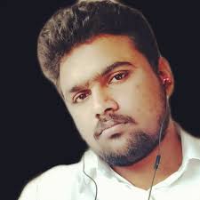 ఈ రోజుల్లో కులం ఎక్కడిది అన్న వాళ్లకు మరో కనువిప్పు చనిపోయింది హేమంత్  (వైశ్యుడు) చంపింది లక్ష్మ రెడ్డి (రెడ్డి) కులం ఏ రూపం లో ఉన్న ...