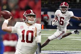 The heisman favorite will surpass 100 yards receiving and reach the end zone, but teammate john metchie iii will put up even bigger numbers. Bama S Mac Jones Devonta Smith Among Heisman Trophy Finalists Alabama News