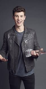 His father is of portuguese descent (from lagos) and his mother is english (with deep roots in dorset). Shawn Mendes Imdb