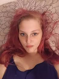 Ashley Applin's Instagram, Twitter & Facebook