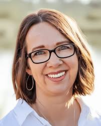 Jeanine Yoder's Instagram, Twitter & Facebook