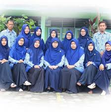 Hubungi kamilihat rutedapatkan penawaranpesan mejabuat janji temupesanlihat menu. Mi Al Istiqomah Cibingbin Home Facebook