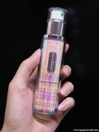 It's still a serum, and it still targets dark spots and evens out complexion, but with an added ingredient extracted from gyokuro, very expensive green tea from tea leaves plucked from tea leaves grown in the. Clinique Even Better Clinical Radical Dark Spot Corrector Interrupter Pupe So Sweet