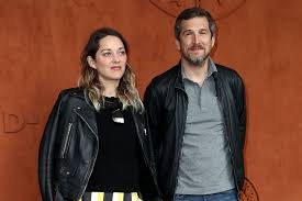 Guillaume canet et marion cotillard forment un couple très soudé. Marion Cotillard Et Guillaume Canet Retrouvailles A Roland Garros