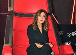 أحلى صوت، هو النسخة العربية من برنامج تلفزيون الواقع الغنائي الهولندي العالمي the voice الذي تعود فكرة ابتكاره إلى جون دي مول عام 2010 ومن إنتاج سوني بيكتشرز إنترتينمنت وشبكة من ويكيبيديا، الموسوعة الحرة. Ù‡Ø°Ø§ Ù…Ø§ Ø´Ø¹Ø±Øª Ø¨Ù‡ Ø³Ù…ÙŠØ±Ø© Ø³Ø¹ÙŠØ¯ Ø¨Ø¹Ø¯ Ù…Ø´Ø§Ø±ÙƒØªÙ‡Ø§ ÙÙŠ The Voice Ø®Ø¨Ø± ÙÙŠ Ø§Ù„ÙÙ†