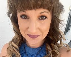 Debbie Crall's Instagram, Twitter & Facebook