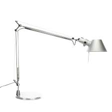 Tous sont similaires dans leur structure de base, mais présentent des différences individuelles. Artemide Tolomeo Tavolo Led Desk Lamp Ambientedirect